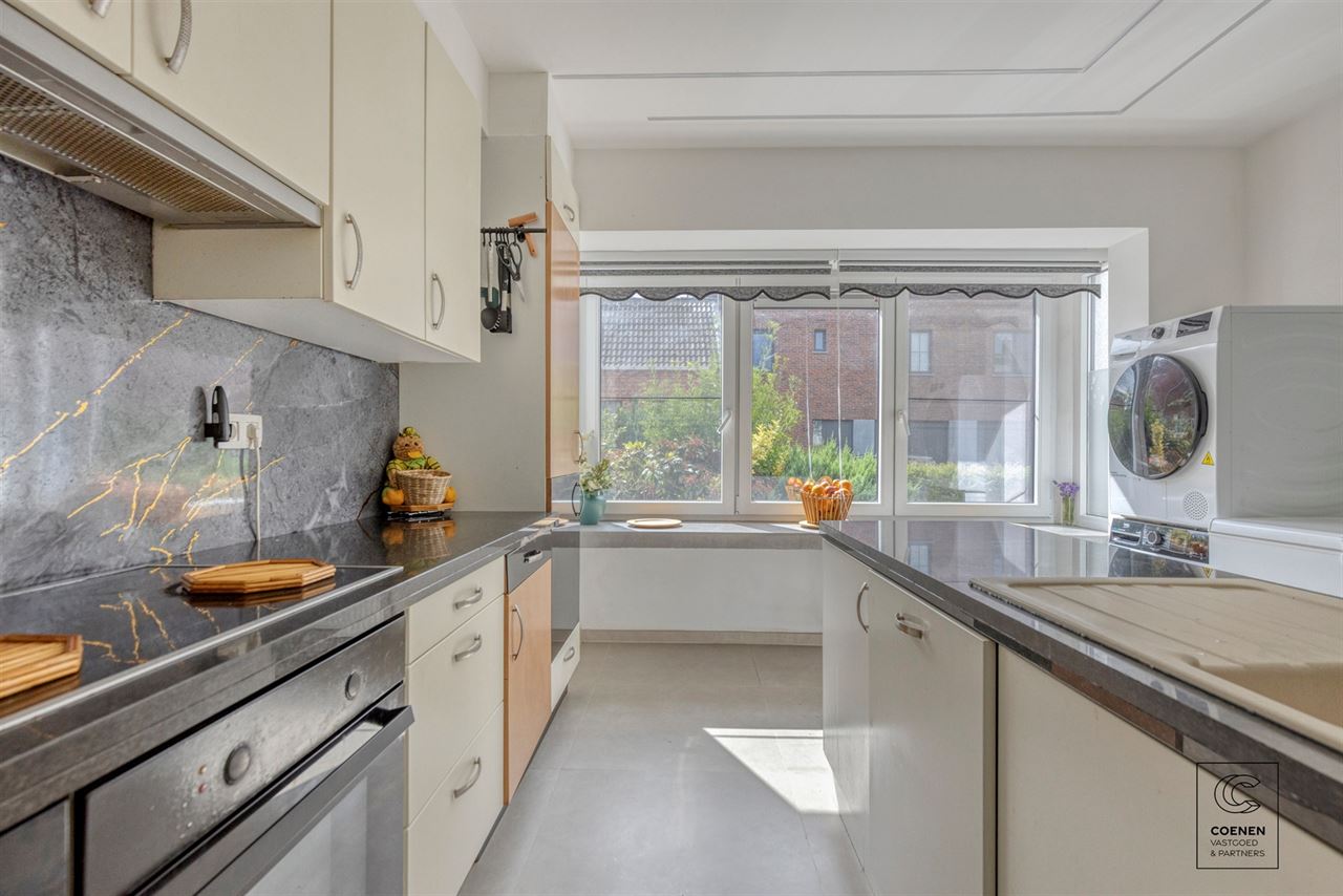 Gerenoveerde woning met 3 slpk's, zonnige tuin en garage!