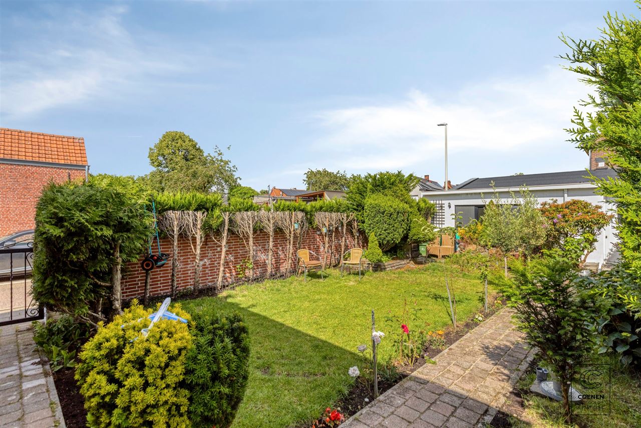 Gerenoveerde woning met 3 slpk's, zonnige tuin en garage!