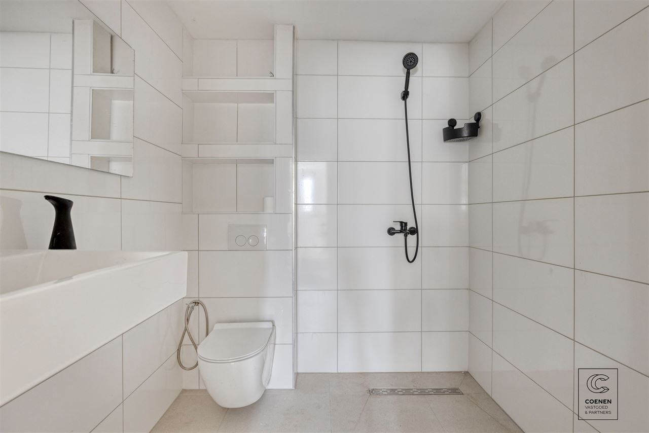 Gerenoveerde woning met 3 slpk's, zonnige tuin en garage!
