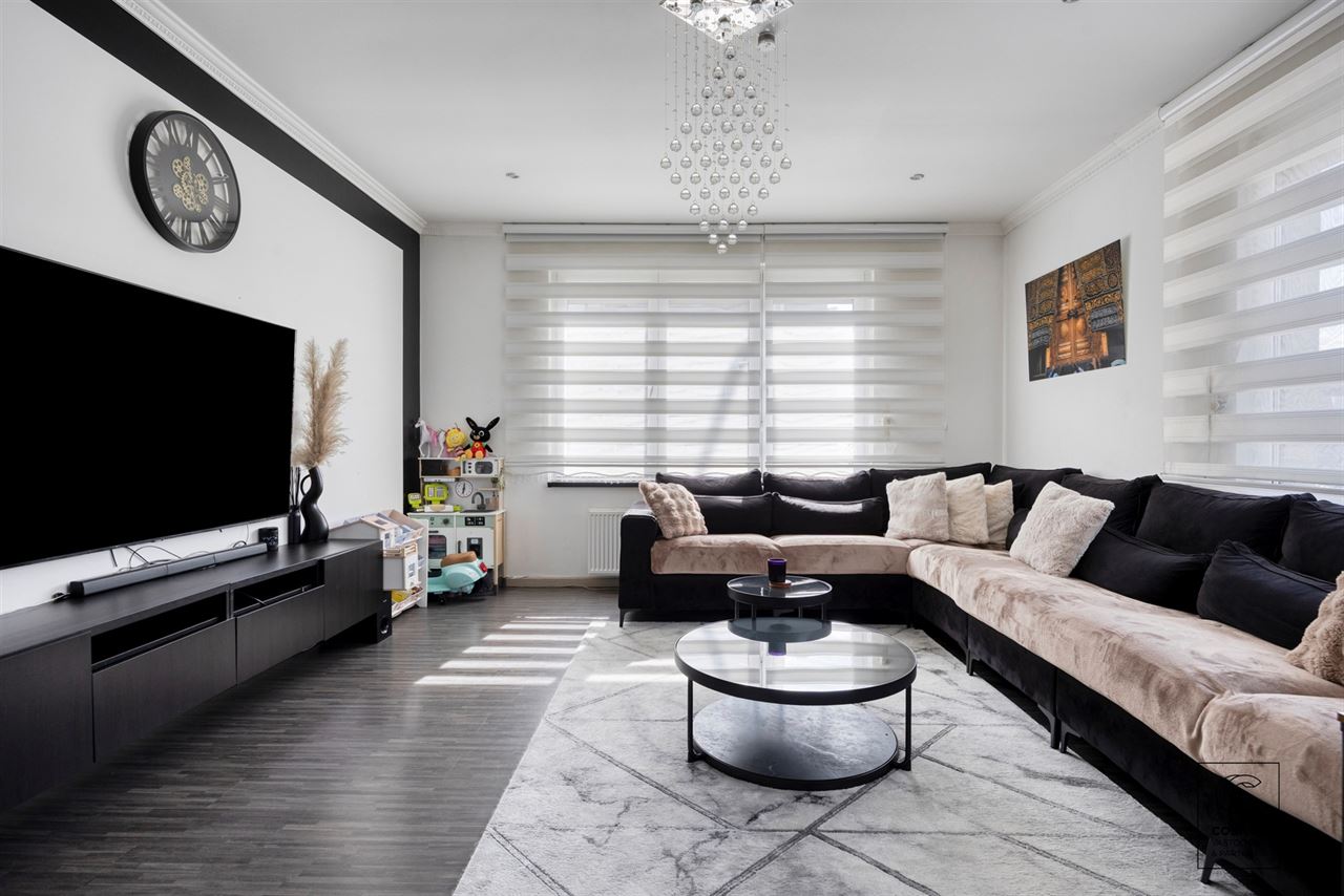 Ruime woning van 183 m² met 4 slpk's op uitstekende locatie!