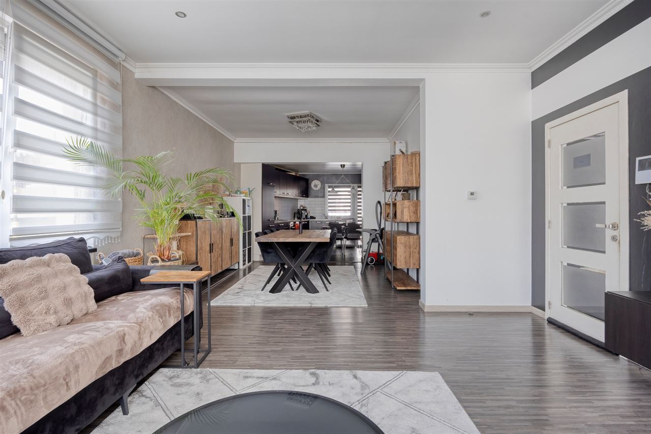 Ruime woning van 183 m² met 4 slpk's op uitstekende locatie!