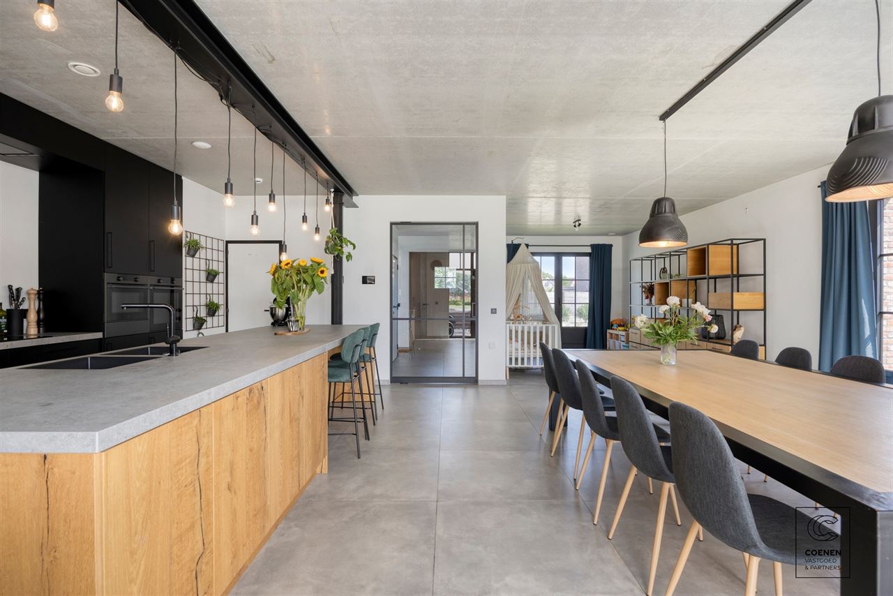 Exclusieve villa van 339 m² op prachtig perceel te Malle!