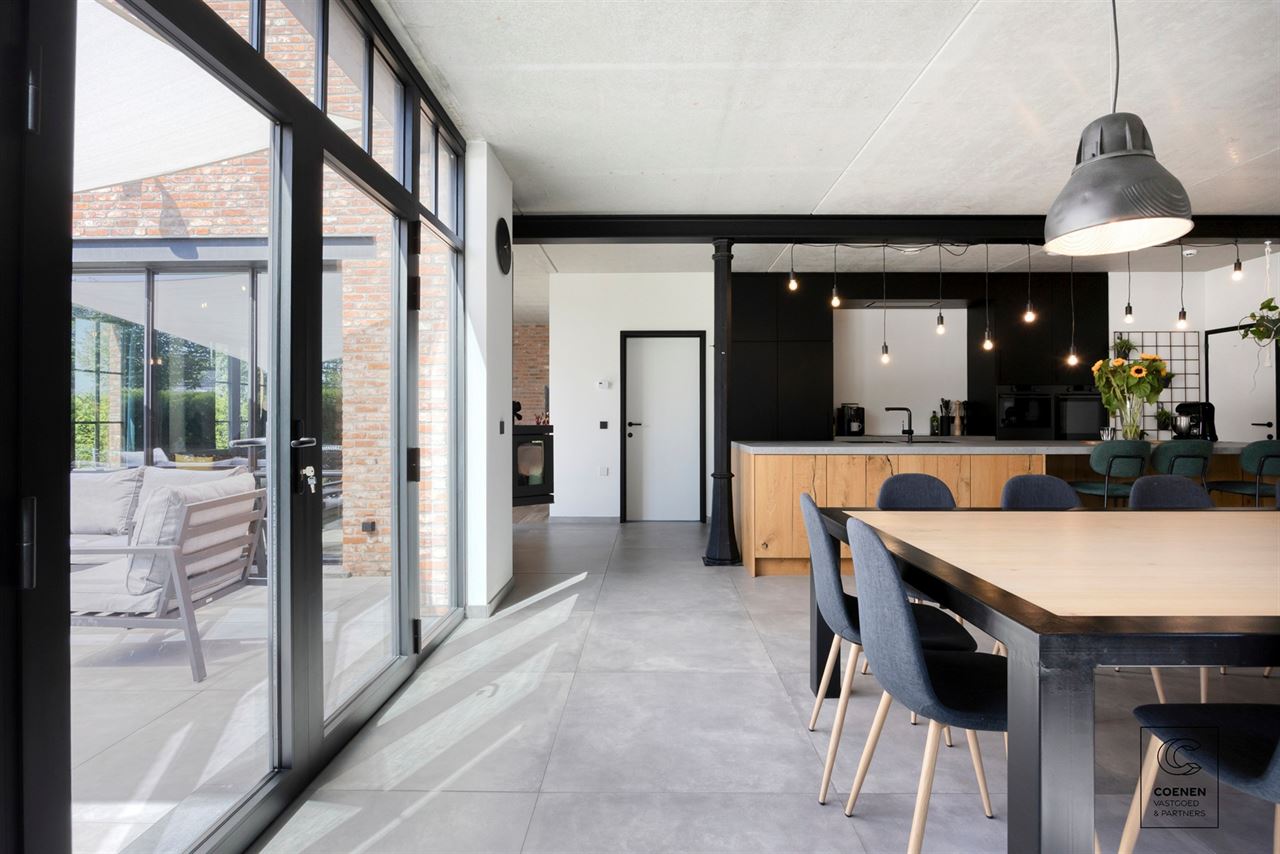 Exclusieve villa van 339 m² op prachtig perceel te Malle!