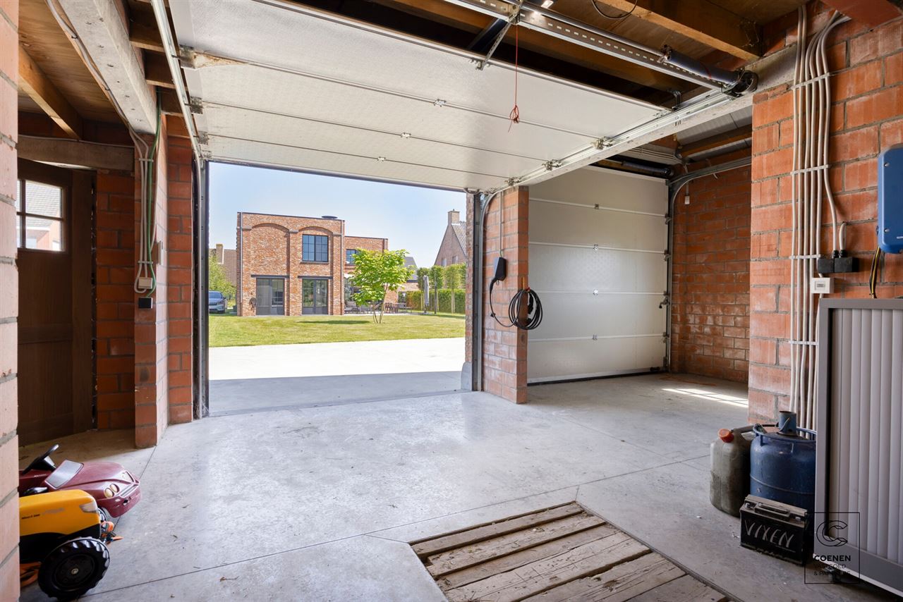 Exclusieve villa van 339 m² op prachtig perceel te Malle!