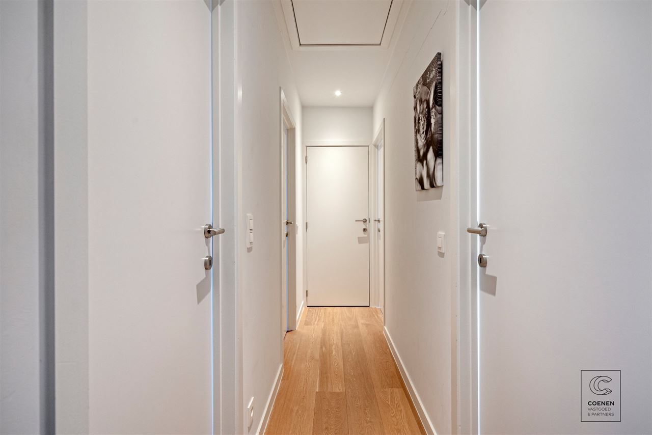 Instapklare woning met 3 slpk, 196 m2 bew. opp te Brasschaat