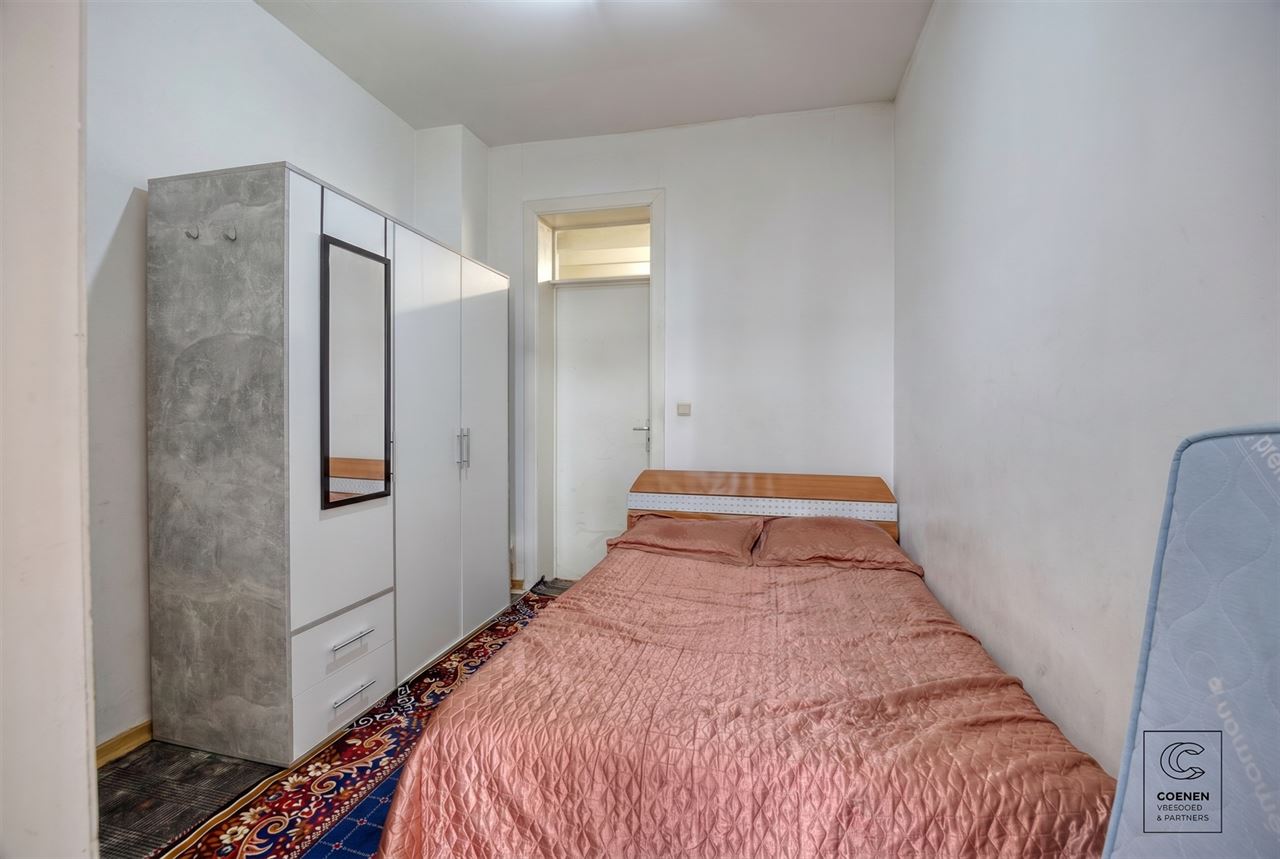 Ruime woning, momenteel ingericht als 4 studio's!