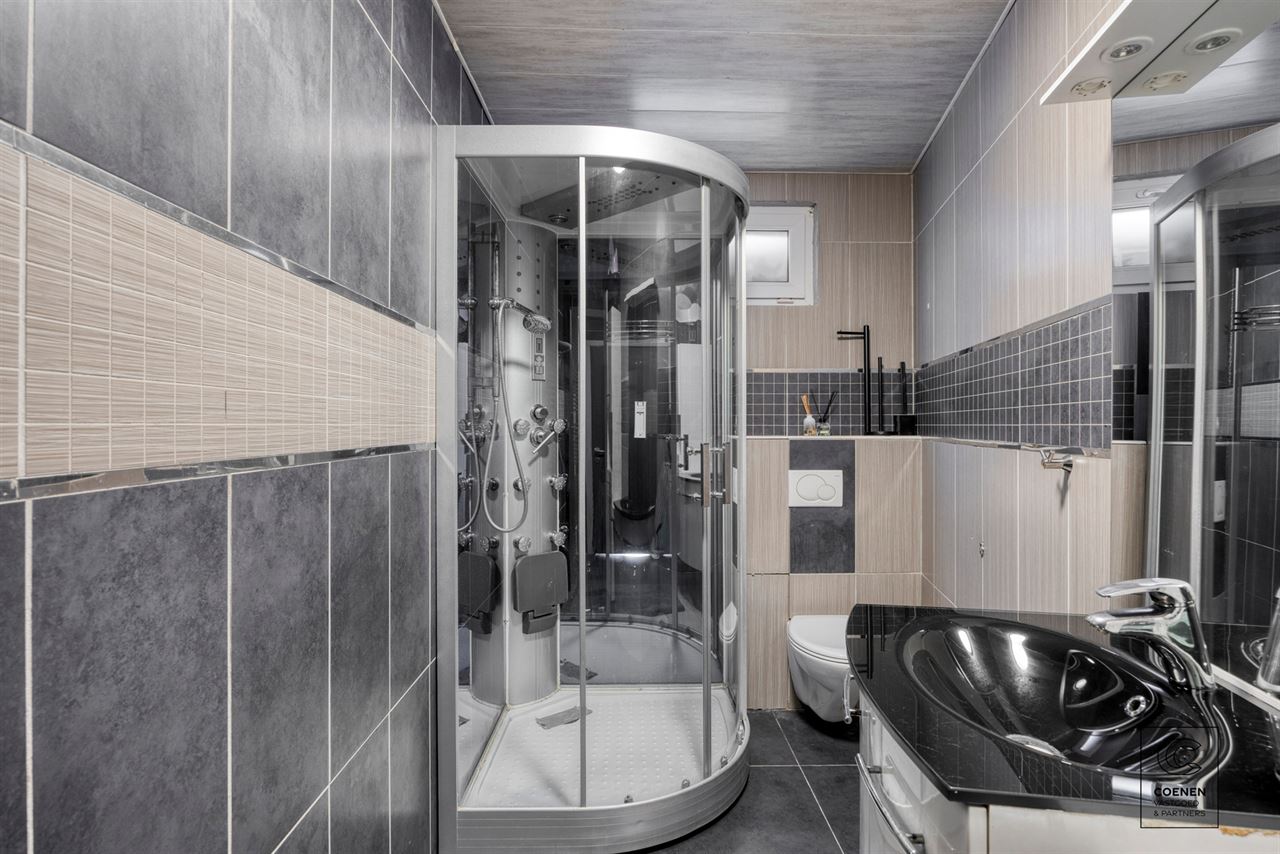 Ruime woning van 183 m² met 4 slpk's op uitstekende locatie!