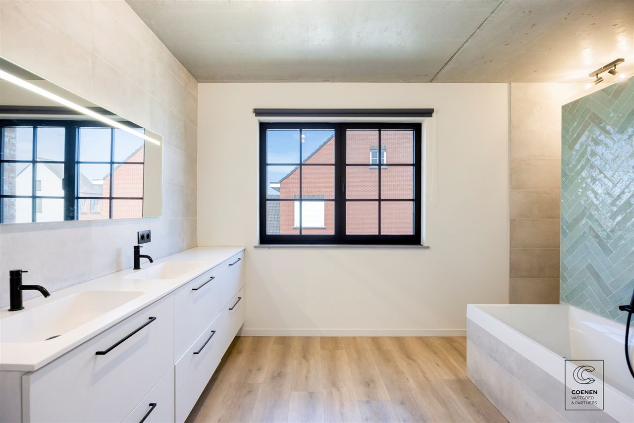 Exclusieve villa van 339 m² op prachtig perceel te Malle!