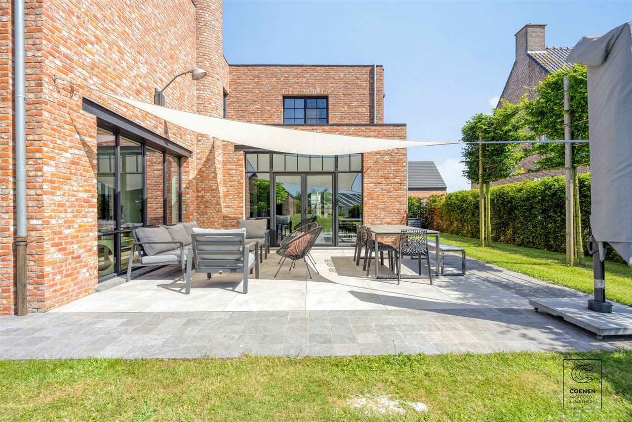 Exclusieve villa van 339 m² op prachtig perceel te Malle!