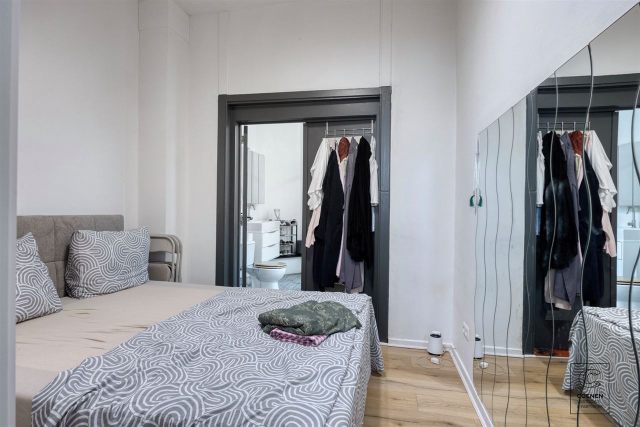 Ruime woning, momenteel ingericht als 4 studio's!