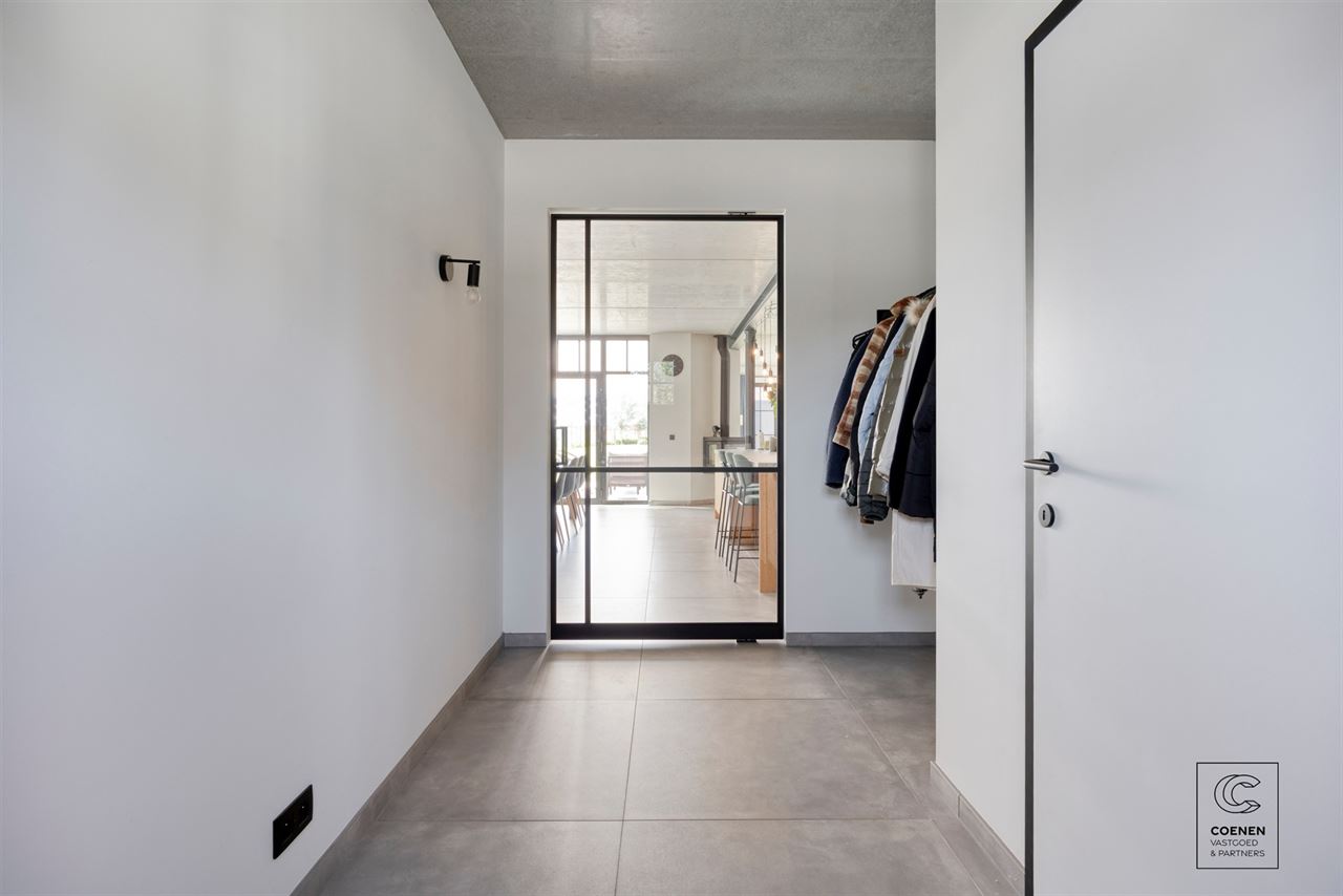 Exclusieve villa van 339 m² op prachtig perceel te Malle!