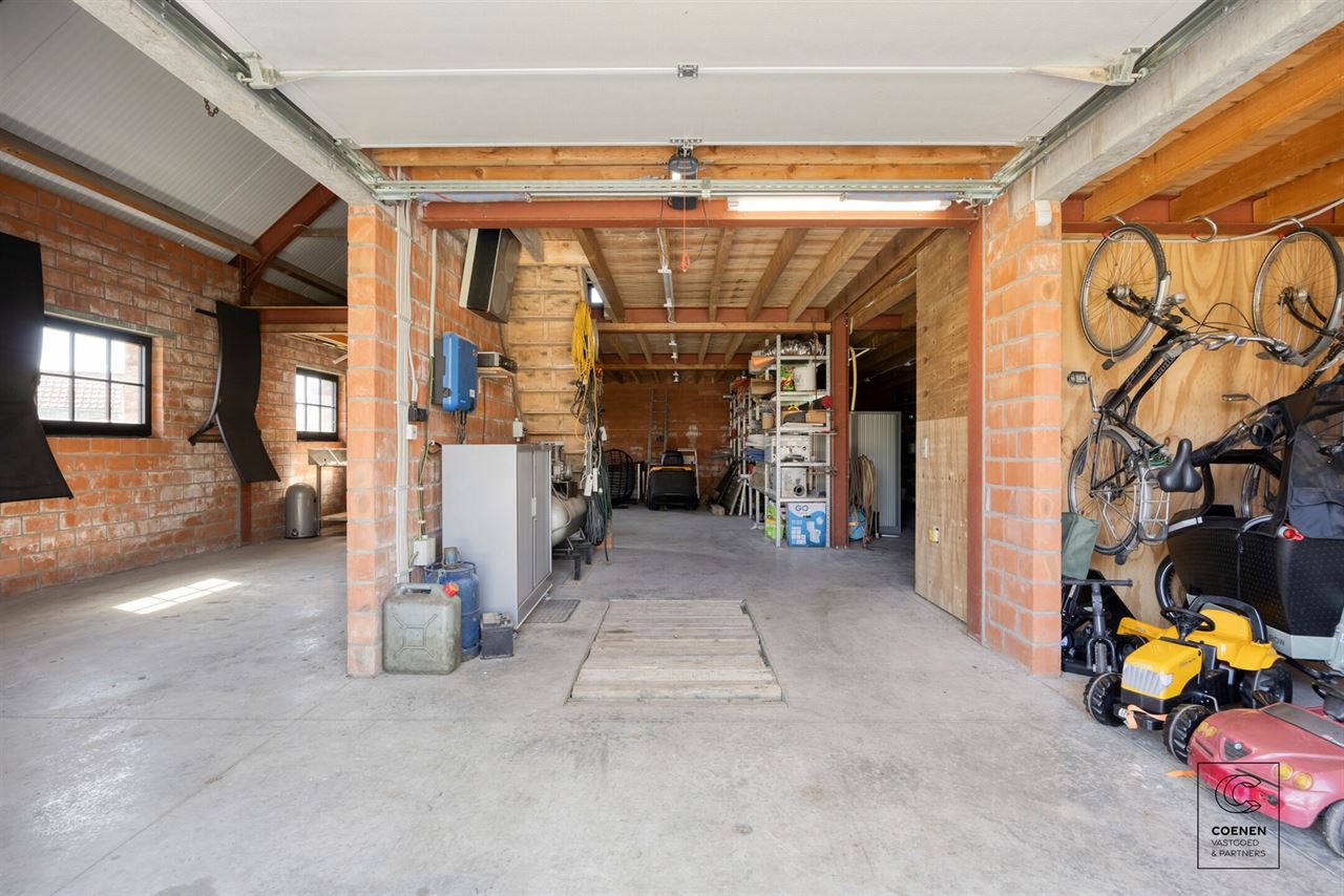 Exclusieve villa van 339 m² op prachtig perceel te Malle!