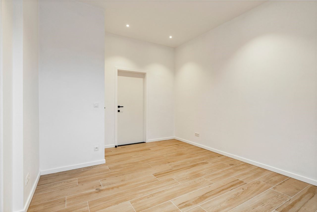 Gerenoveerde woning met 3 slpk op een zeer centrale ligging!