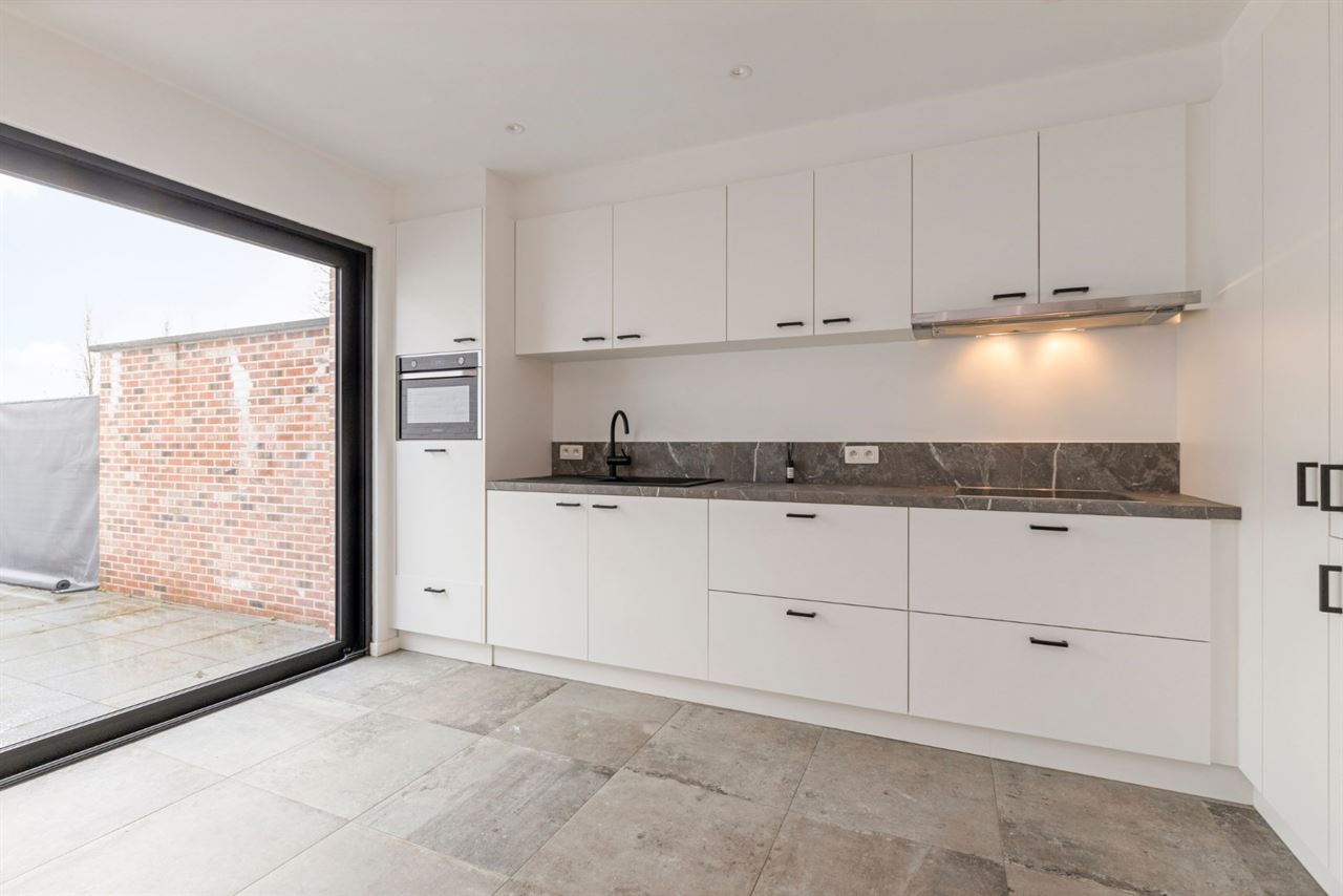 Gerenoveerde woning met 3 slpk op een zeer centrale ligging!