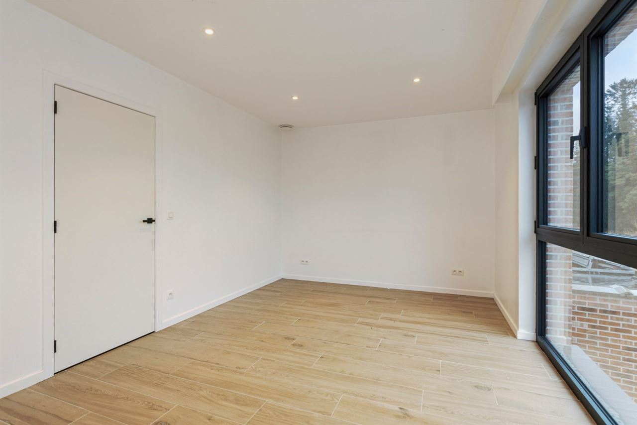 Instapklare woning met 3 slpk op een zeer centrale ligging!