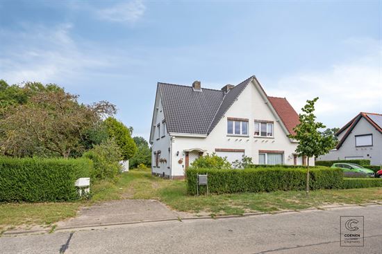 Grondig te renoveren woning op een schitterende locatie!