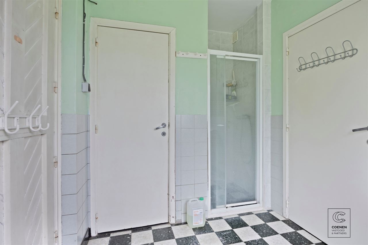 Grondig te renoveren woning op een schitterende locatie!