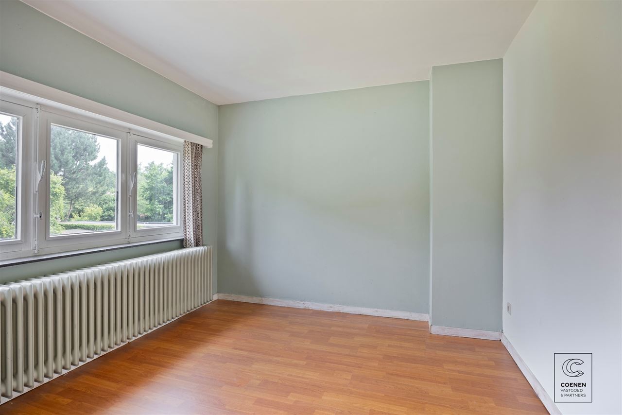 Grondig te renoveren woning op een schitterende locatie!