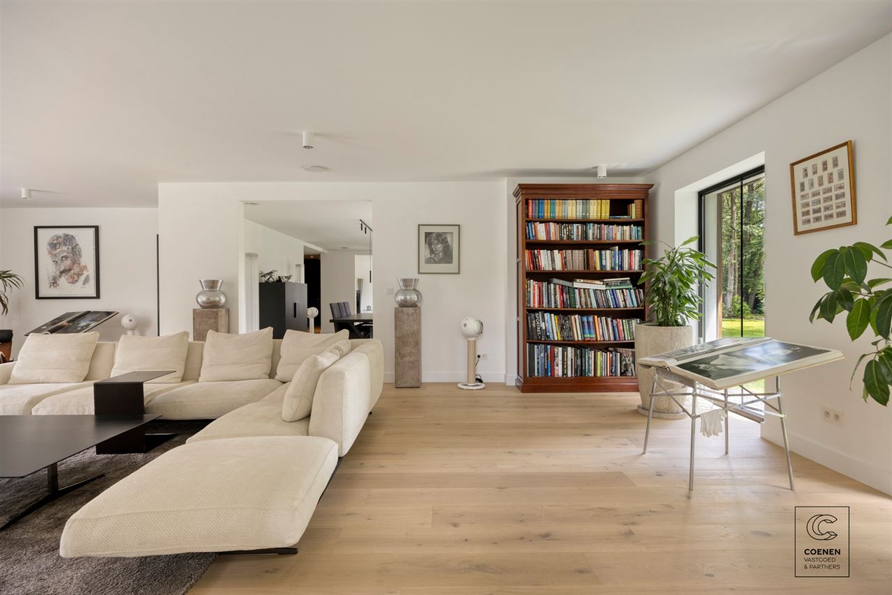 Prachtig gerenoveerde villa op toplocatie te Schilde