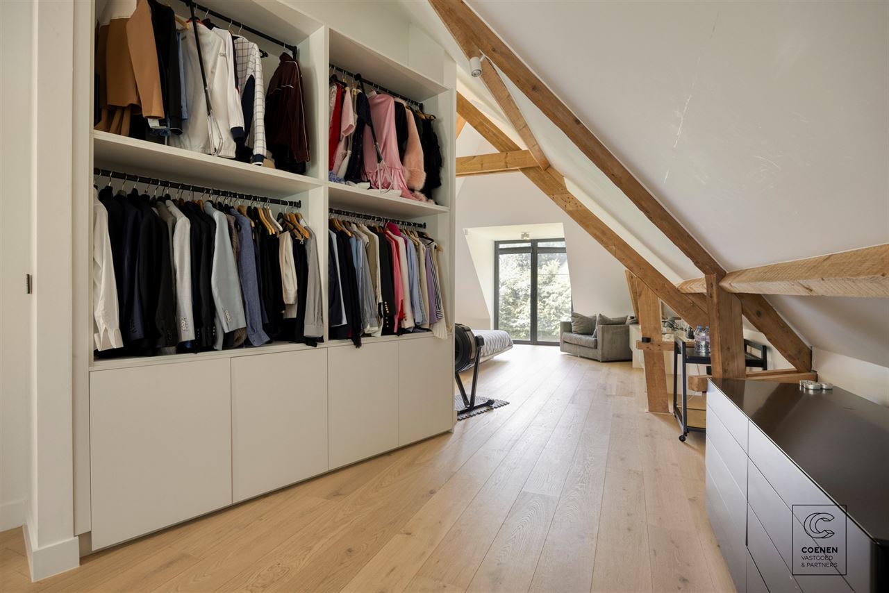 Prachtig gerenoveerde villa op toplocatie te Schilde