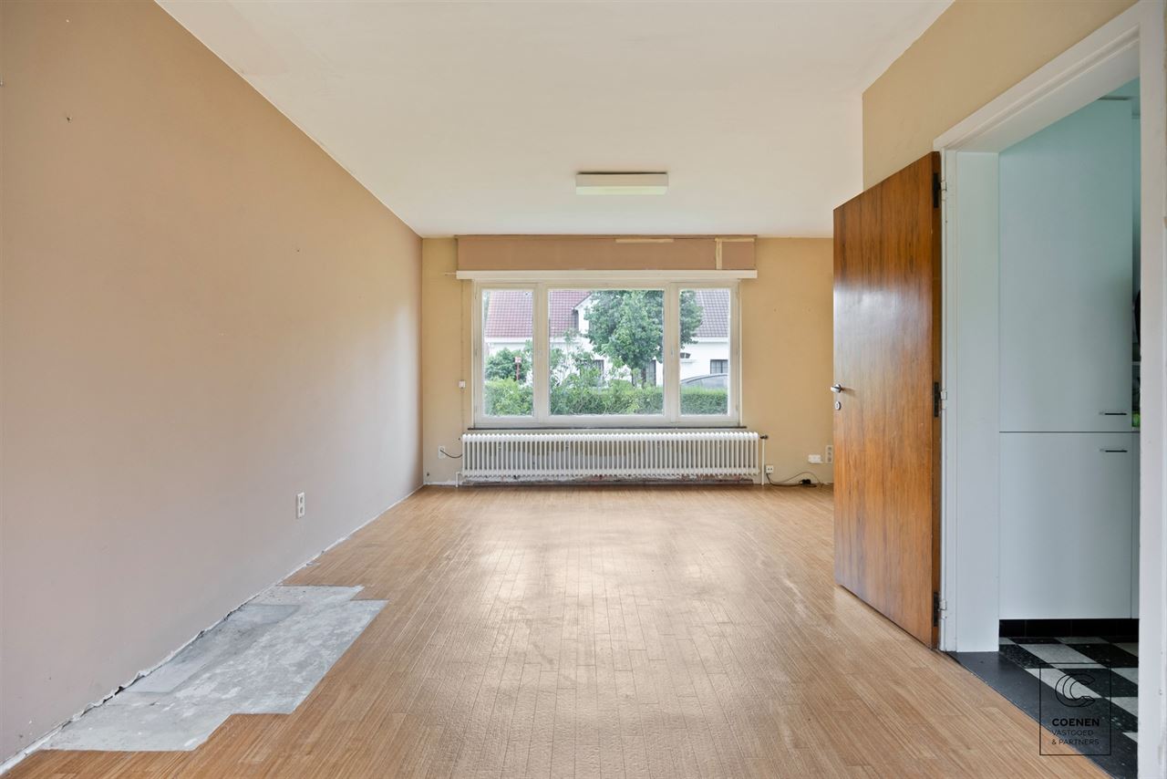 Grondig te renoveren woning op een schitterende locatie!