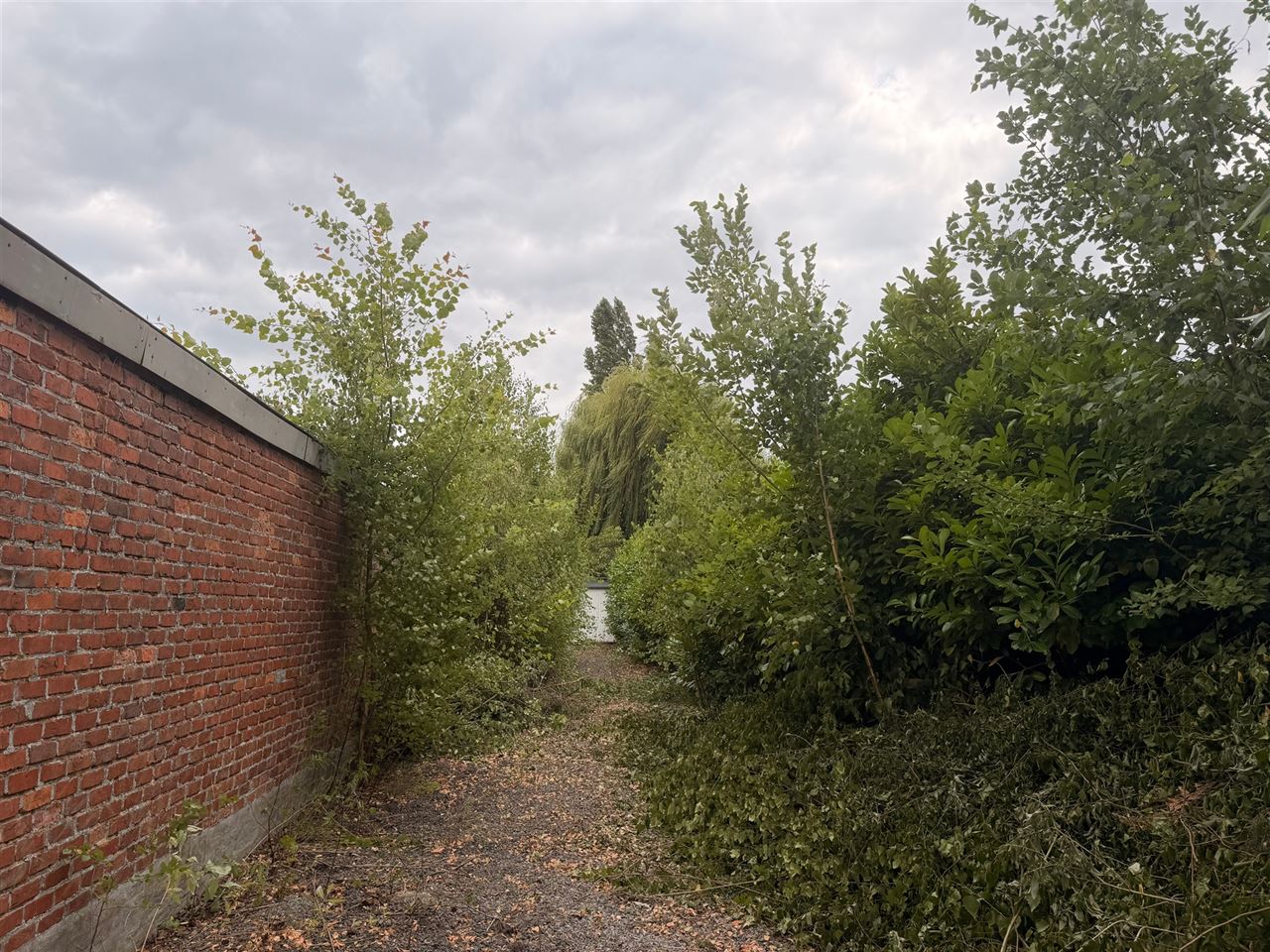 Unieke bouwgrond met vergund bouwplan te Niel!
