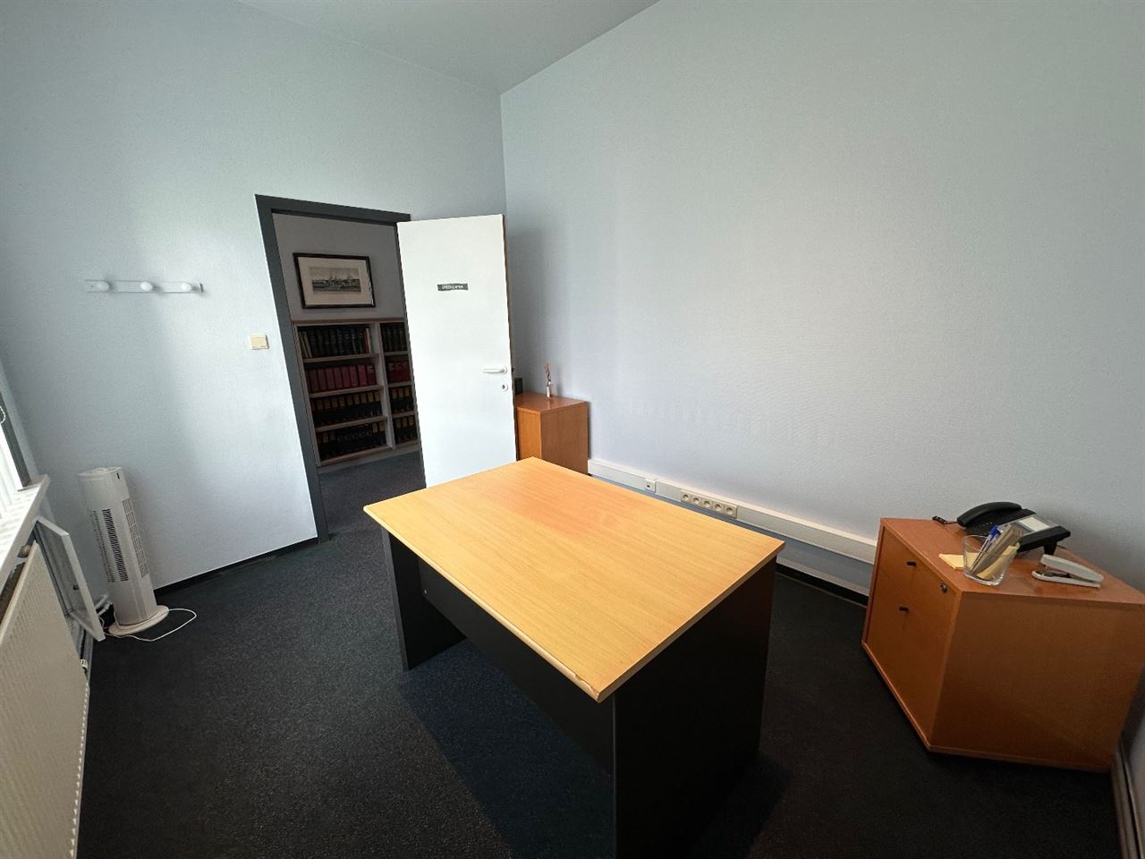 Ruim kantoor met een oppervlakte van 160 m² op een TOP ligging te Lier.