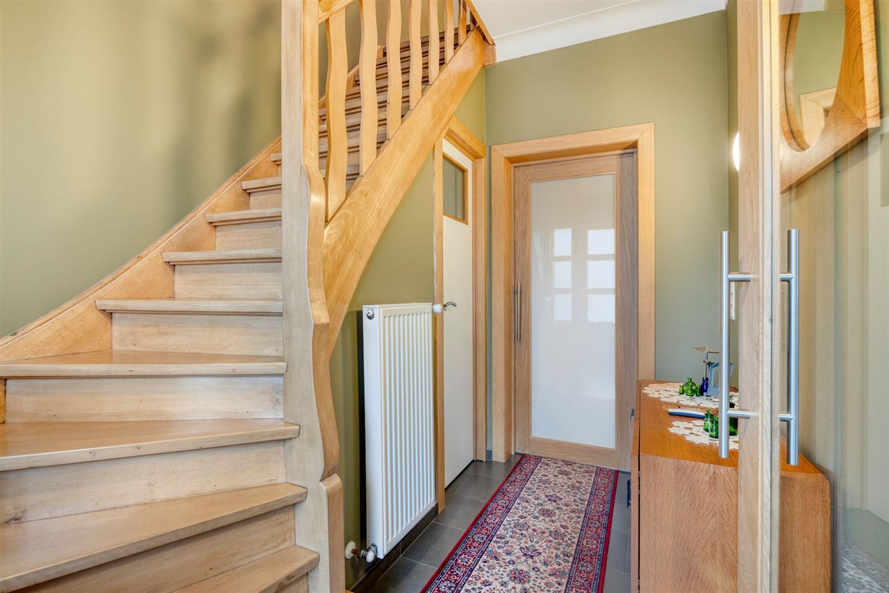 Bel-étagewoning van 231 m² met 3 slaapkamers, tuin & garage!