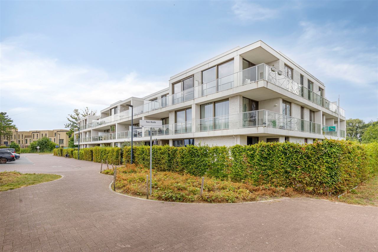 Ruim gelijkvloers appartement van 104 m² met tuin en 3 slpk!