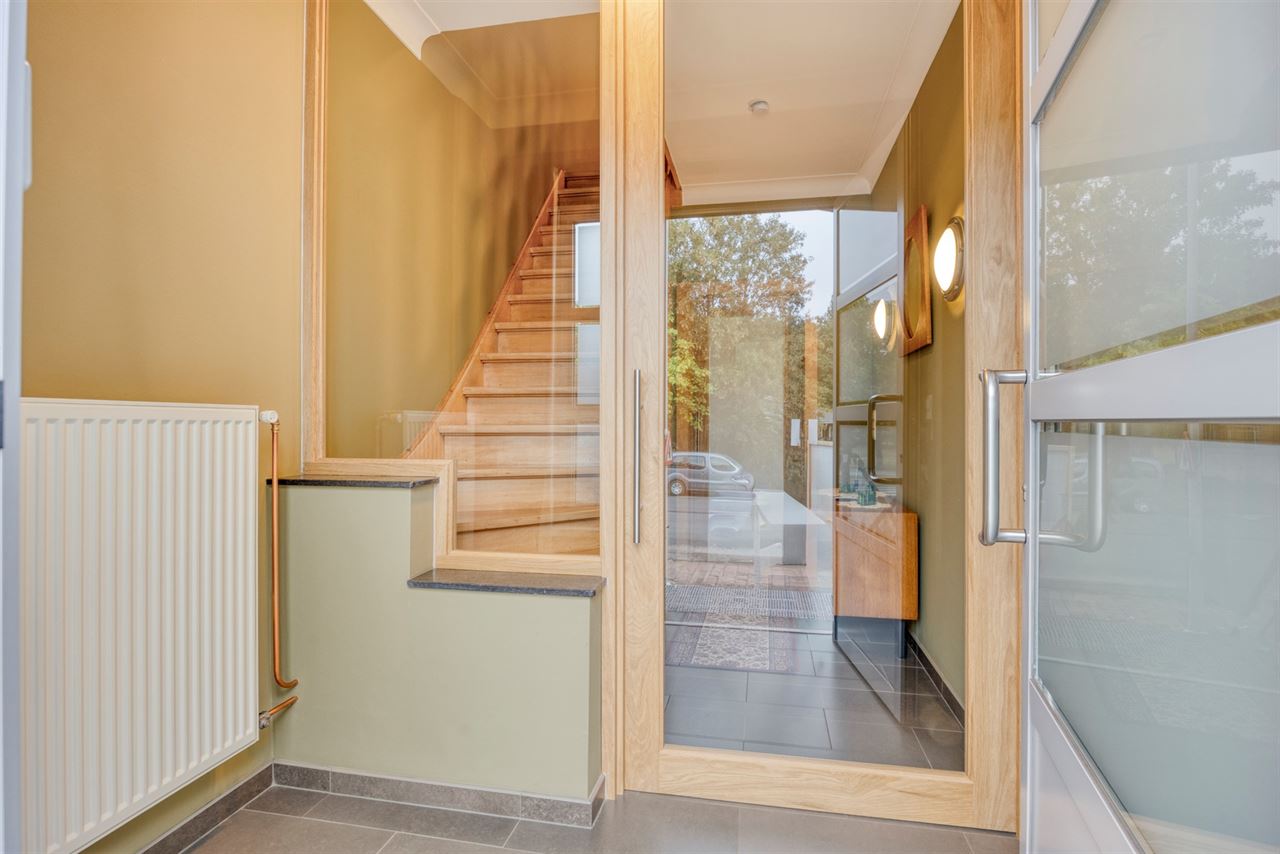 Bel-étagewoning van 231 m² met 3 slaapkamers, tuin & garage!