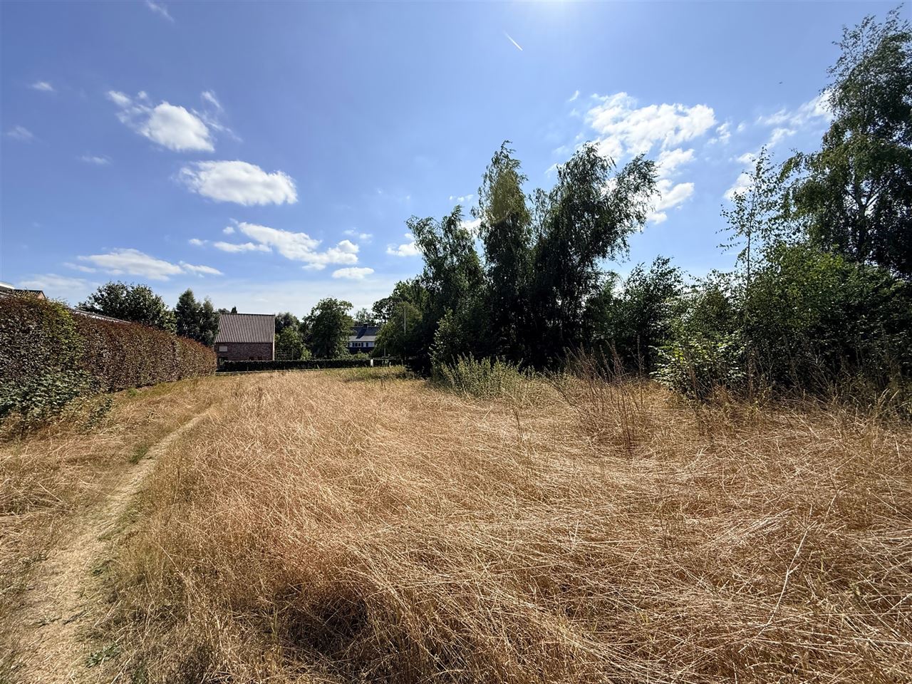 Gunstig gelegen bouwgrond van 800 m² op een centrale ligging!