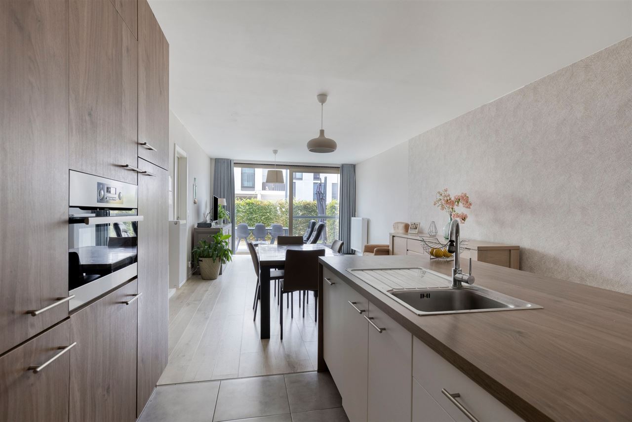 Ruim gelijkvloers appartement van 104 m² met tuin en 3 slpk!