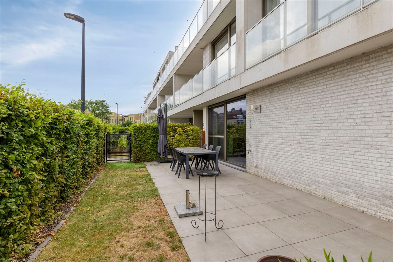 Ruim gelijkvloers appartement van 104 m² met tuin en 3 slpk!