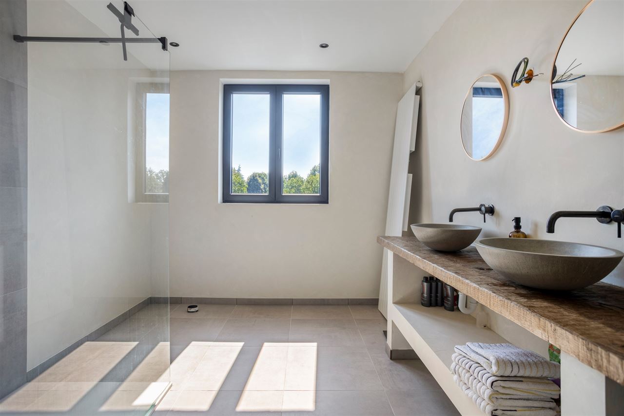 Prachtig gerenoveerde woning met 3 slpk's te Nijlen.