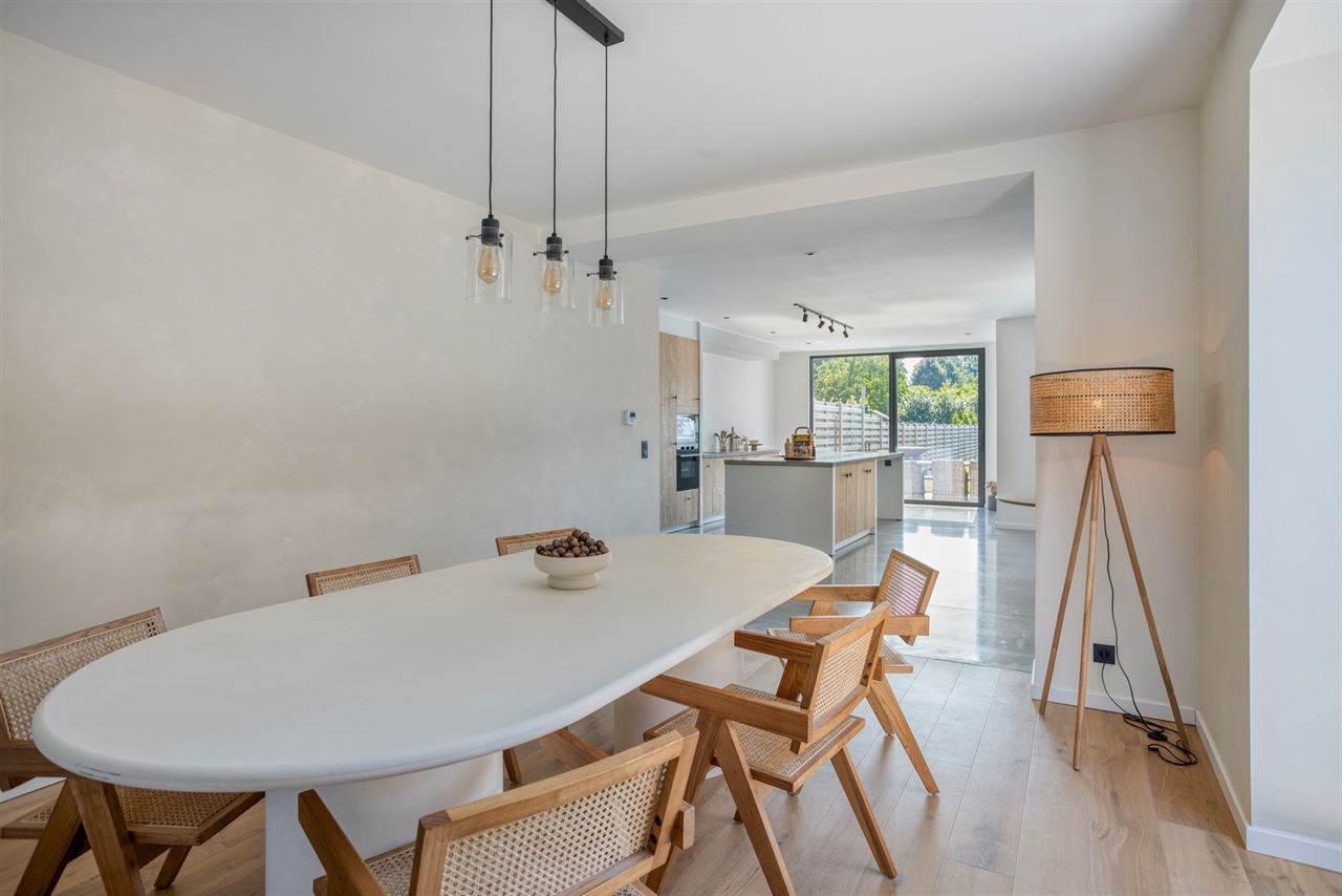 Prachtig gerenoveerde woning met 3 slpk's te Nijlen.