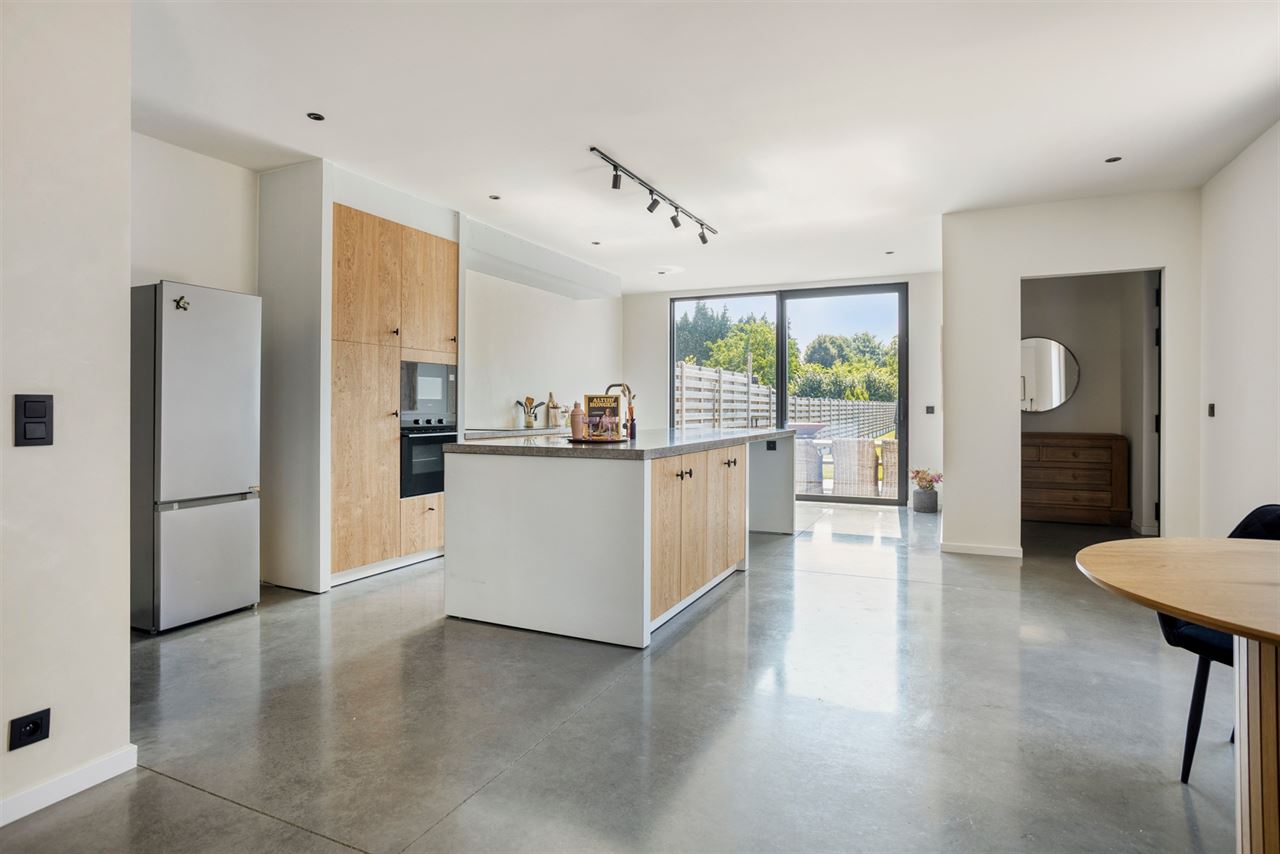 Prachtig gerenoveerde woning met 3 slpk's te Nijlen.