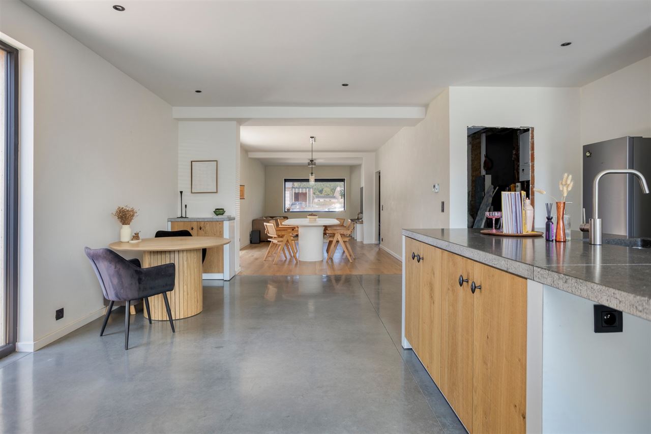 Prachtig gerenoveerde woning met 3 slpk's te Nijlen.