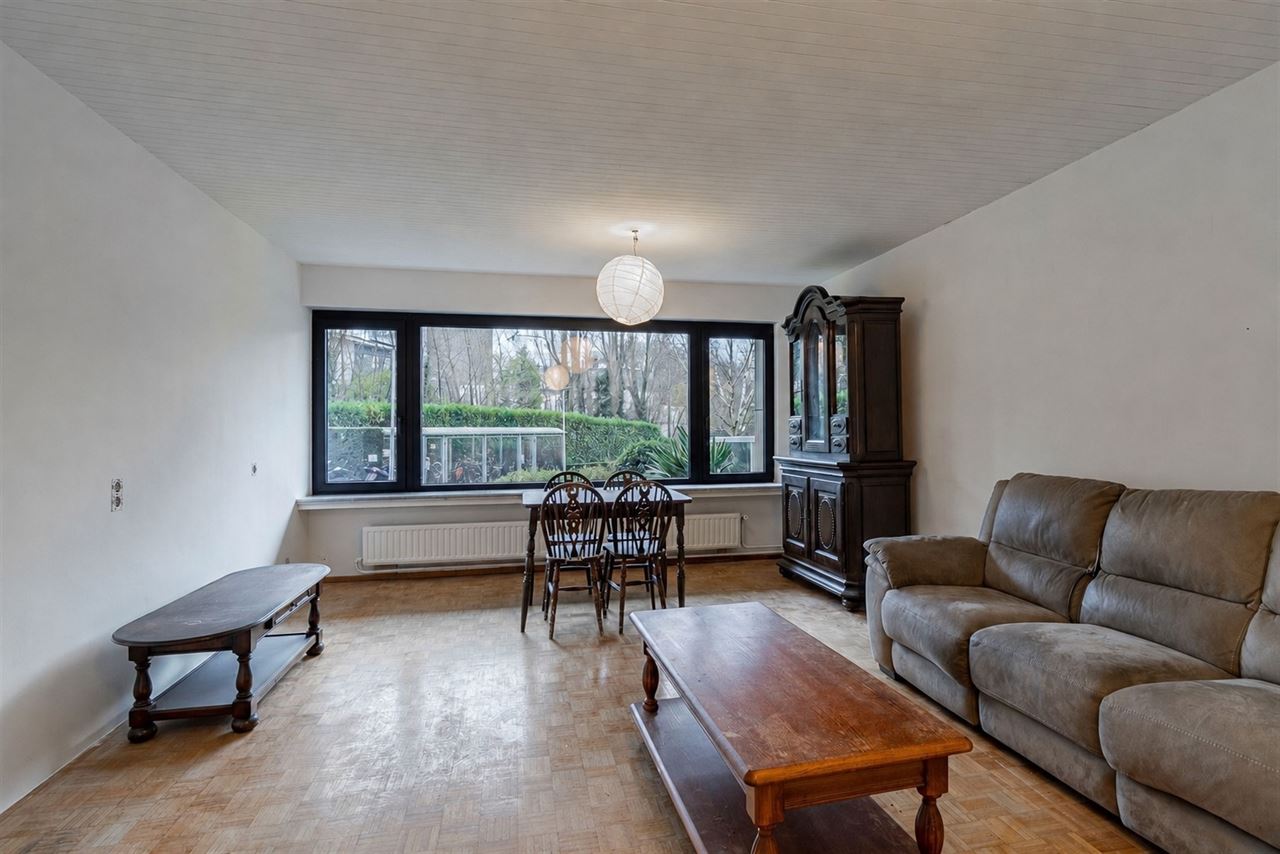 Ruim gelijkvloers appartement van 95 m² met drie slpk's!