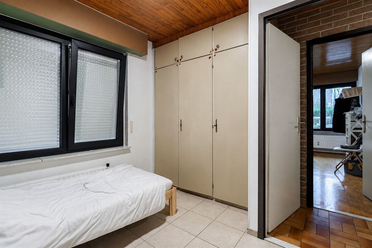 Ruim gelijkvloers appartement van 95 m² met drie slpk's!
