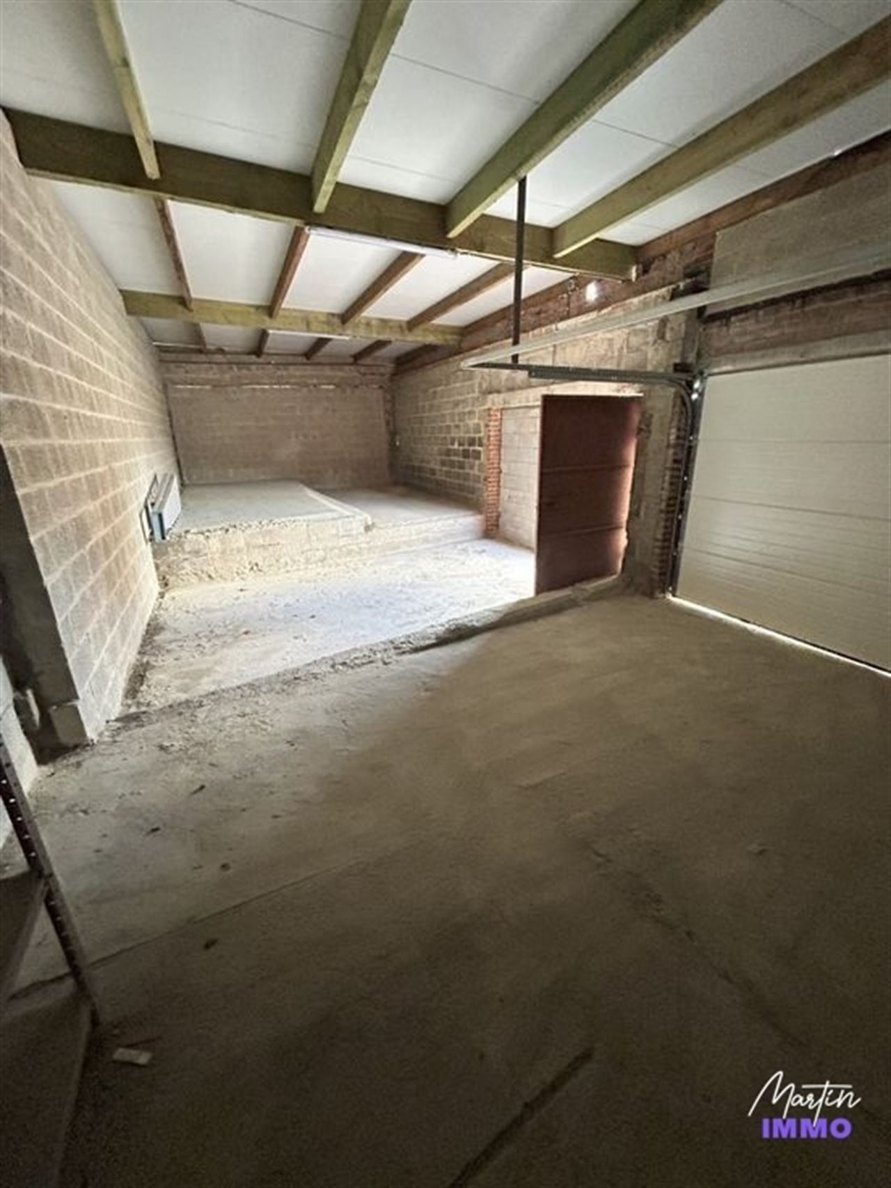Garage fermé à louer