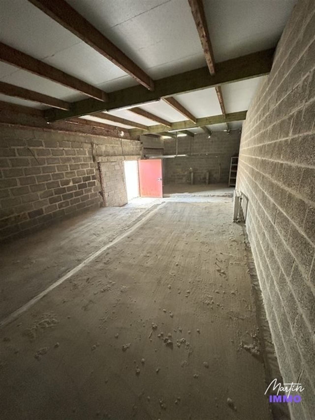 Garage fermé à louer