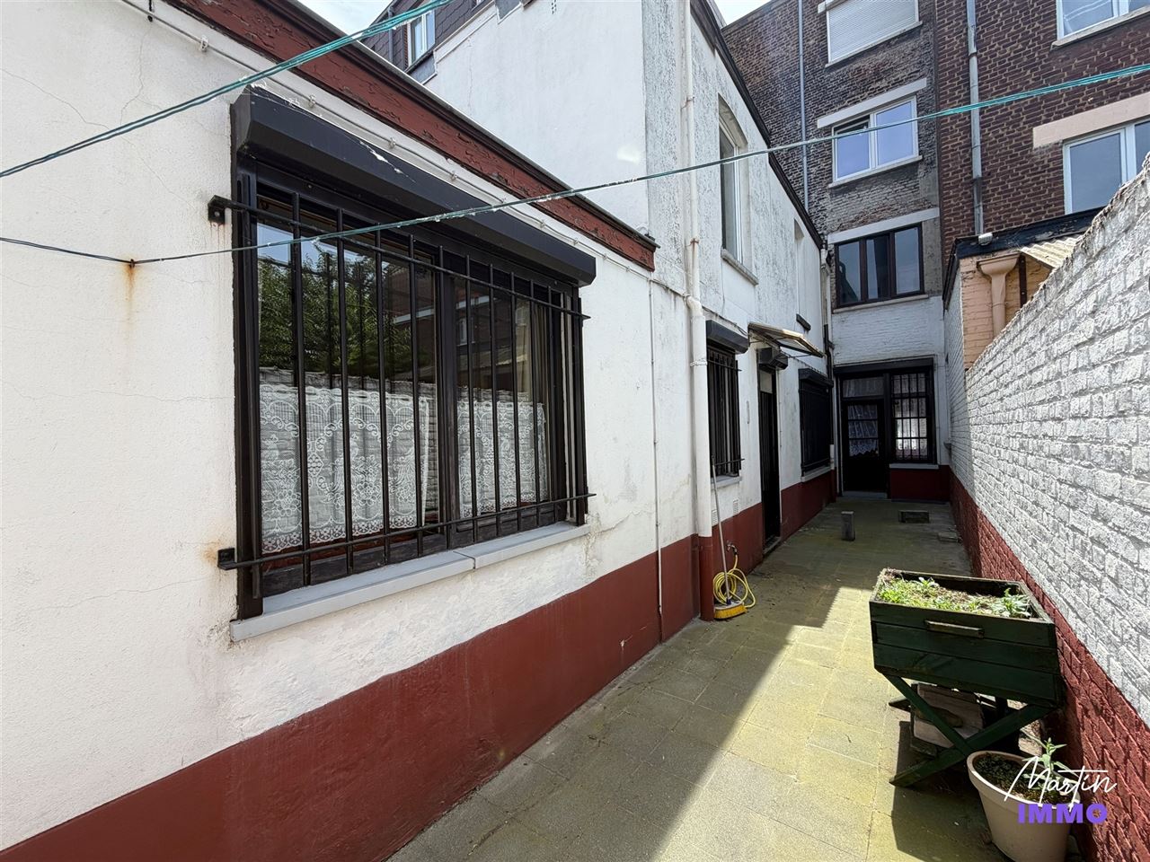 Appartement RDC avec cour !