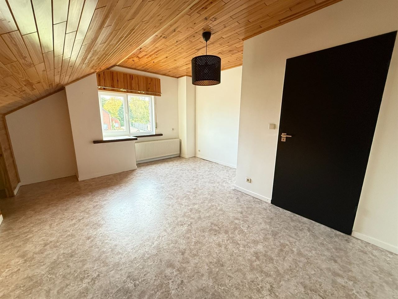 Charmante halfopen bebouwing met 2 slaapkamers