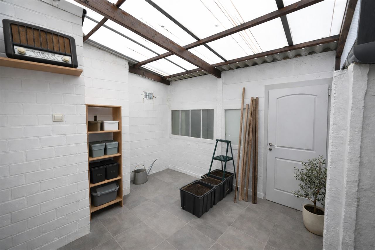 Te renoveren woning met potentieel op centrale ligging te Heist-Goor