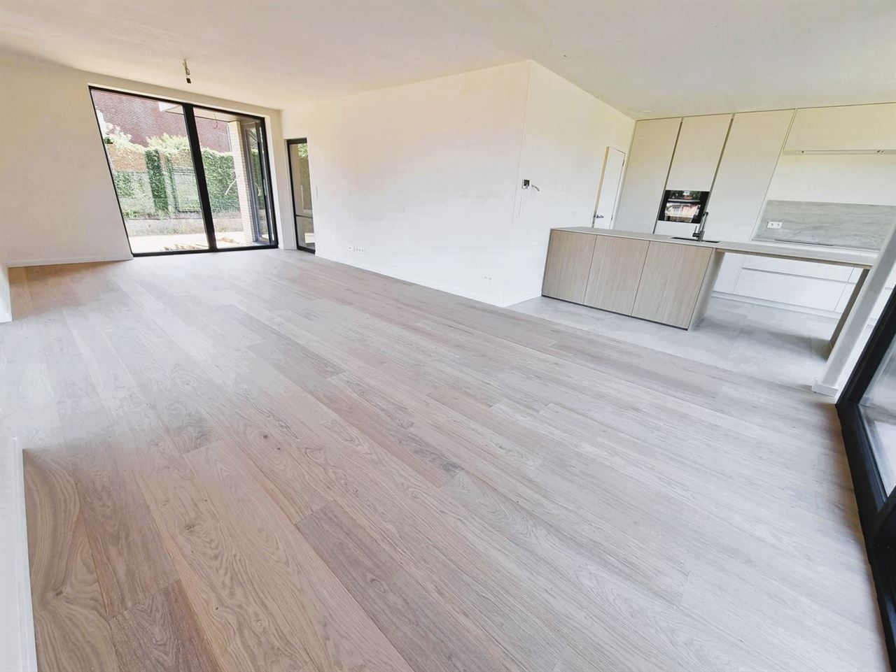 Open nieuwbouw eengezinswoning met 4 ruime slaapkamers, rustig gelegen op 5a40ca