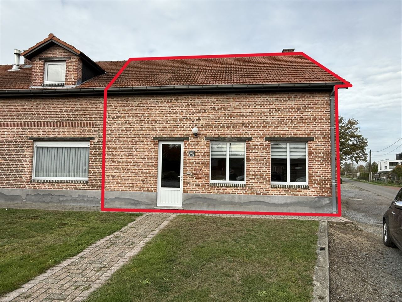 Charmante halfopen bebouwing met 2 slaapkamers