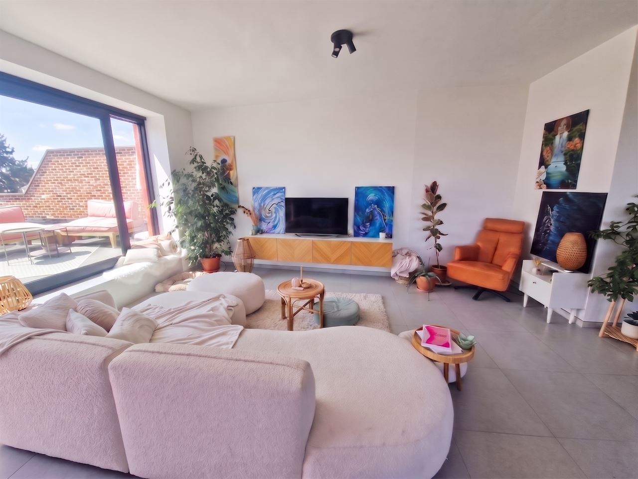 Nieuwbouw appartement, 1 slpk, geweldig zuidgericht terras 50m², garagebox