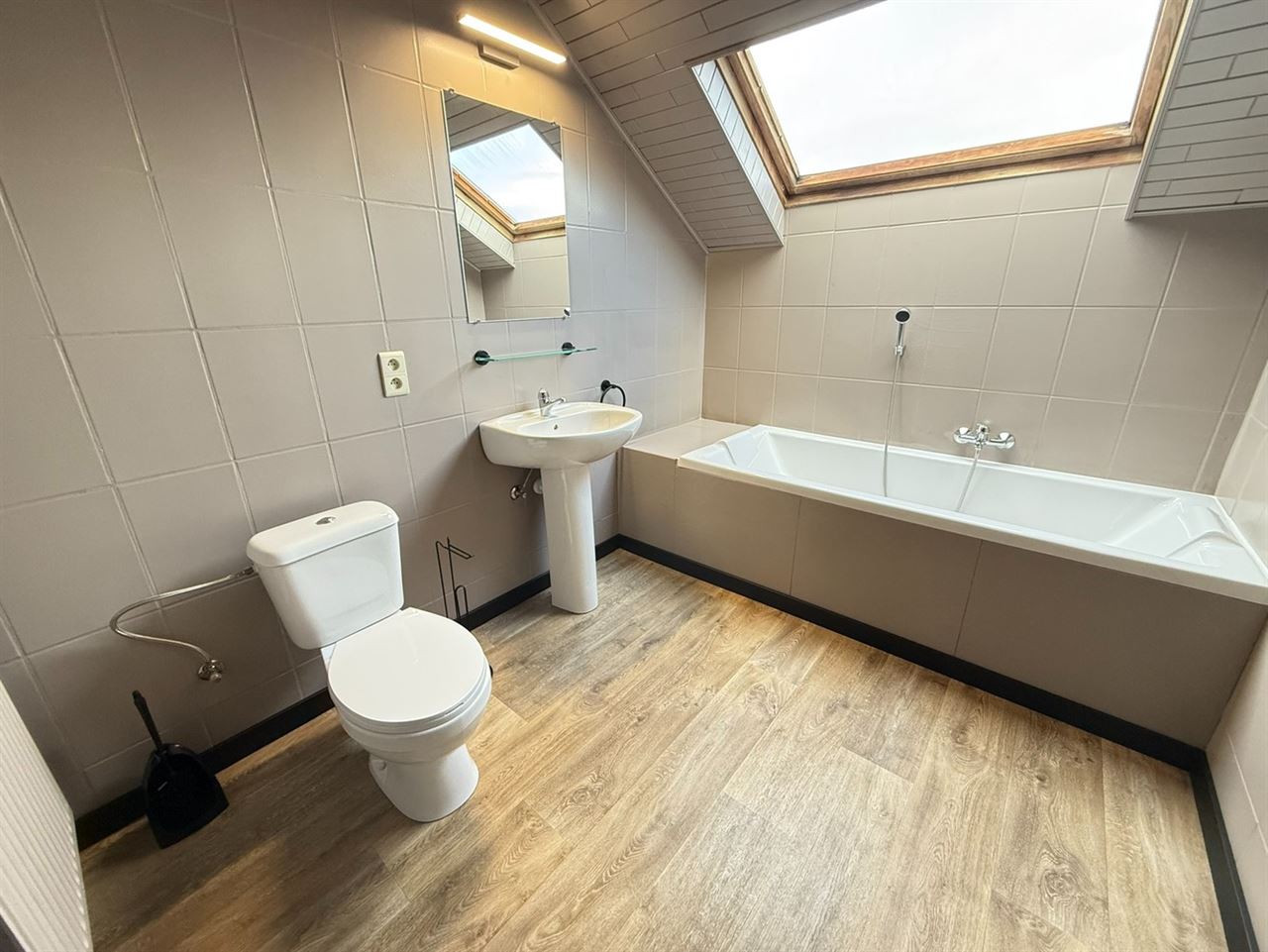 Charmante halfopen bebouwing met 2 slaapkamers
