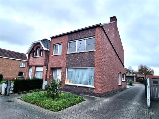 Instapklare woning, 3 slaapkamers en extra bureauruimte, zeer groot bijgebouw 60m²