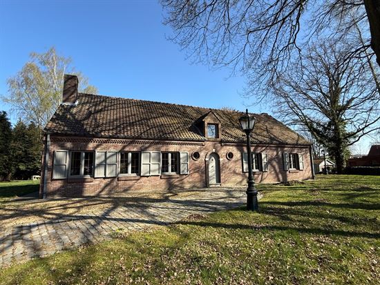Karaktervolle gelijkvloerse woning op ruim perceel te Tremelo